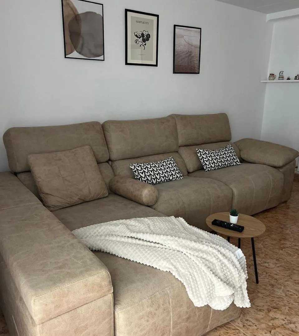 Piso Ideal Para Una Familia Ubicado Cerca Del Mar Blanes Spain